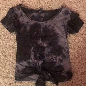 Short sleeve tie up top